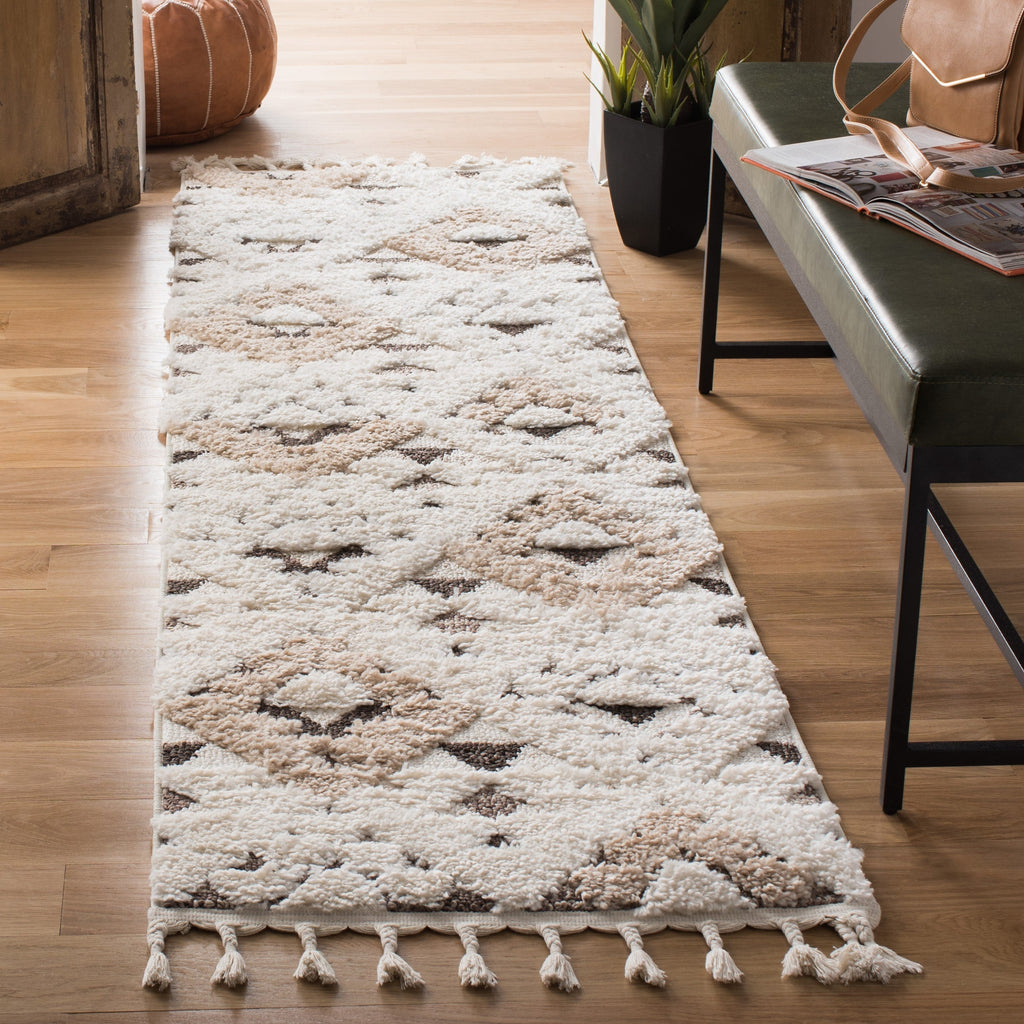 SAFAVIEH Moroccan Tassel Shag Delores 2-inch Thick Rug
