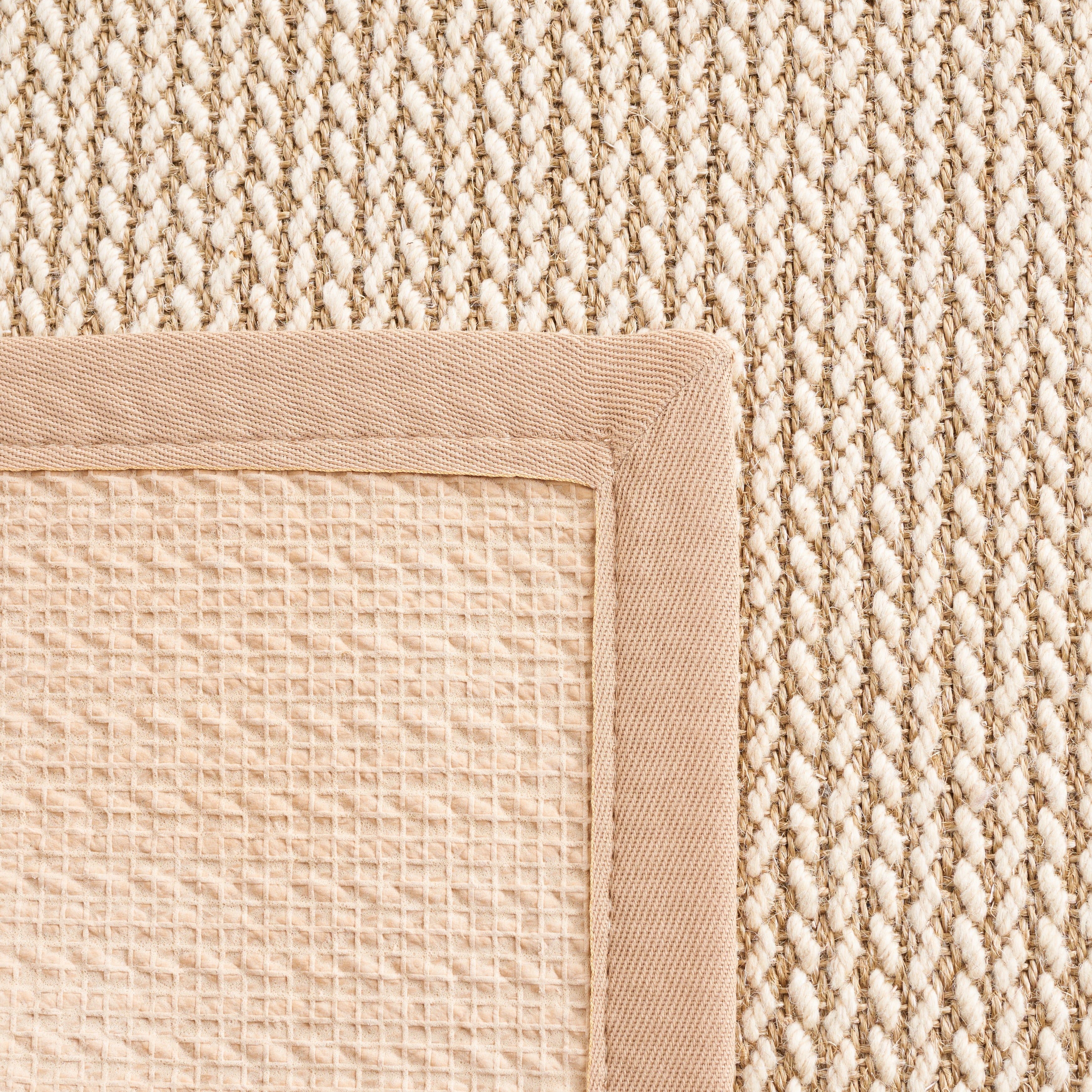 SAFAVIEH Natural Fiber Evia Sisal & Wool Rug