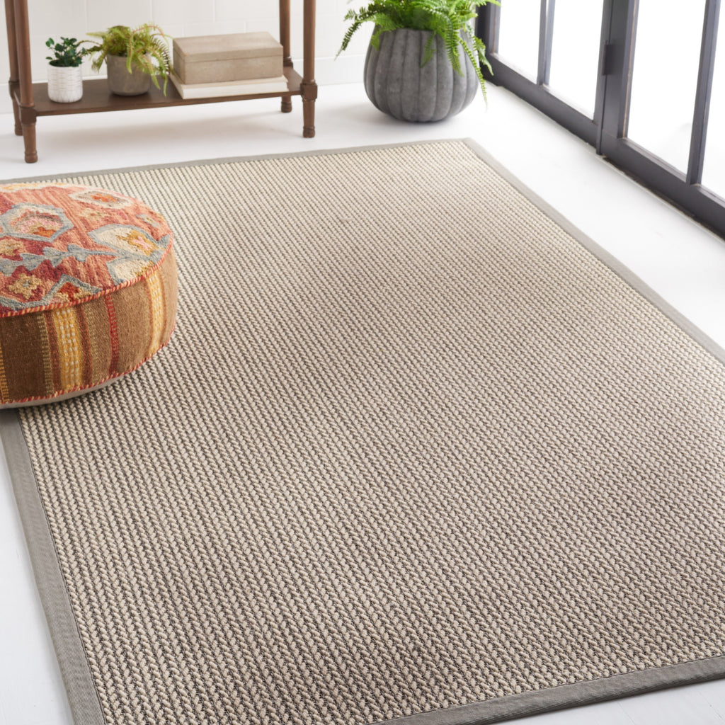 SAFAVIEH Natural Fiber Evia Sisal & Wool Rug