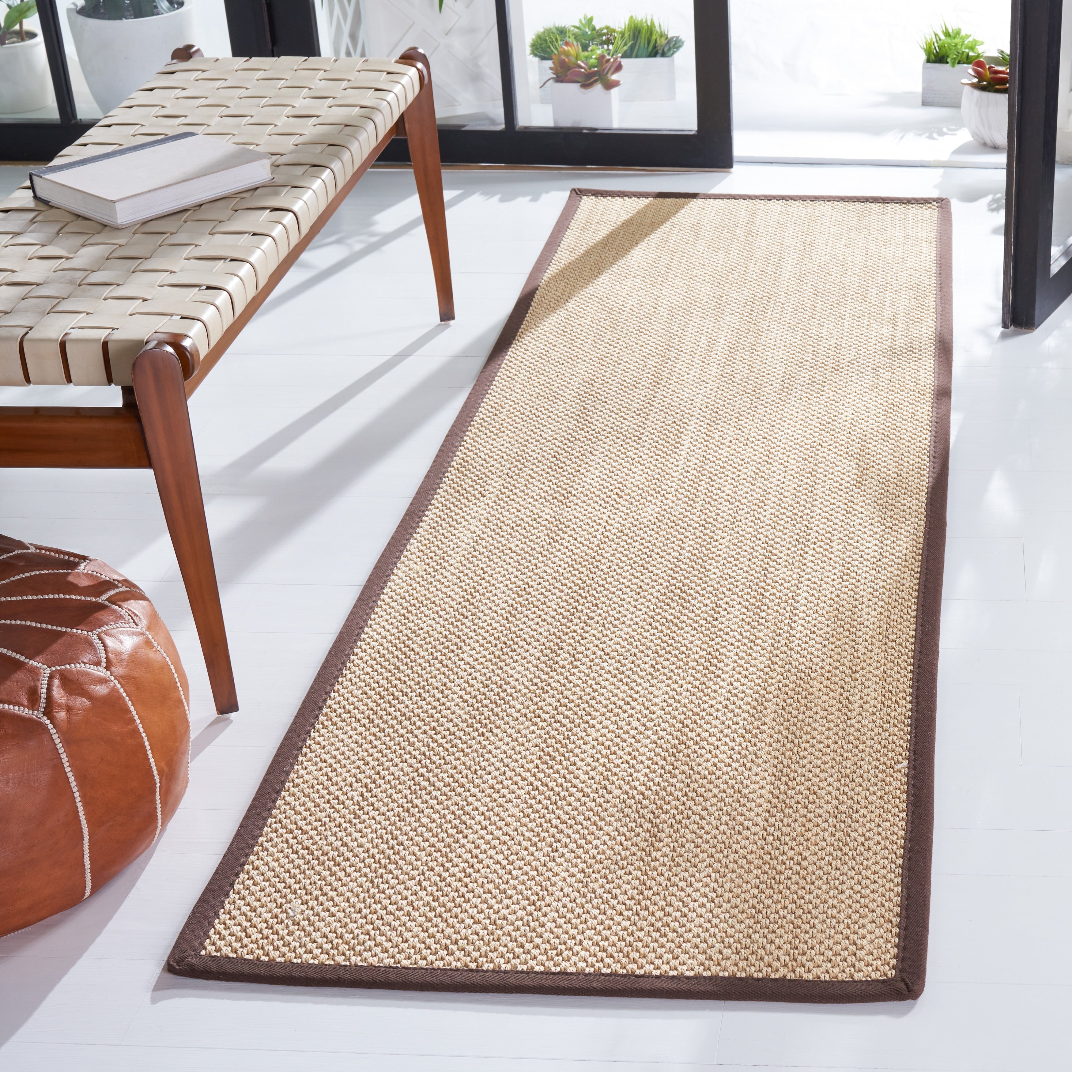 SAFAVIEH Natural Fiber Venus Casual Border Sisal Rug