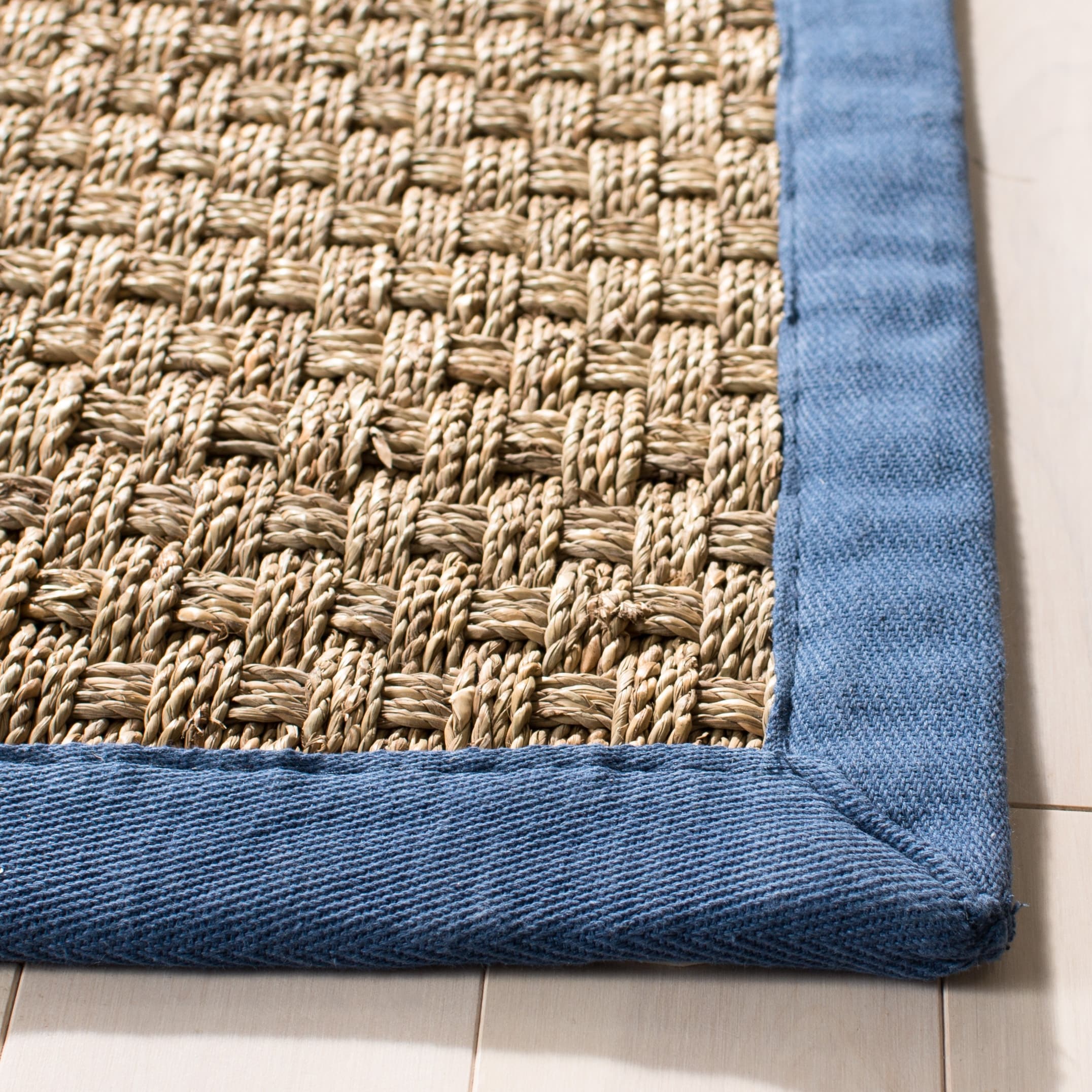 SAFAVIEH Natural Fiber Zymryd Basketweave Seagrass Rug