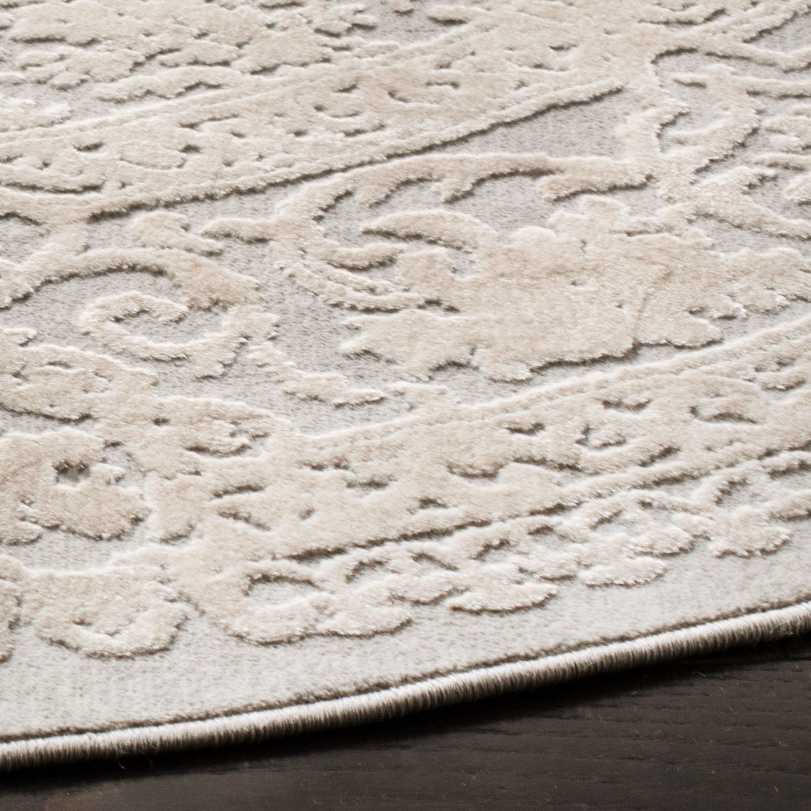 SAFAVIEH Reflection Euna Charming Oriental Rug