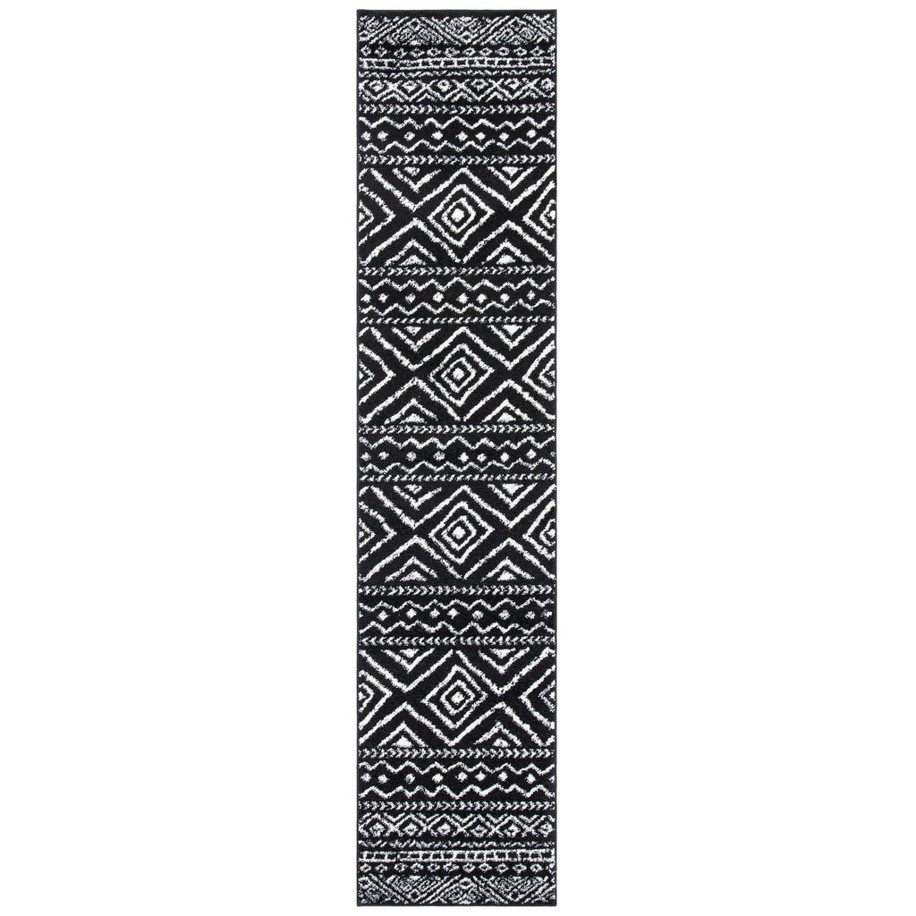 SAFAVIEH Tulum Vassilia Moroccan Boho Distressed Rug