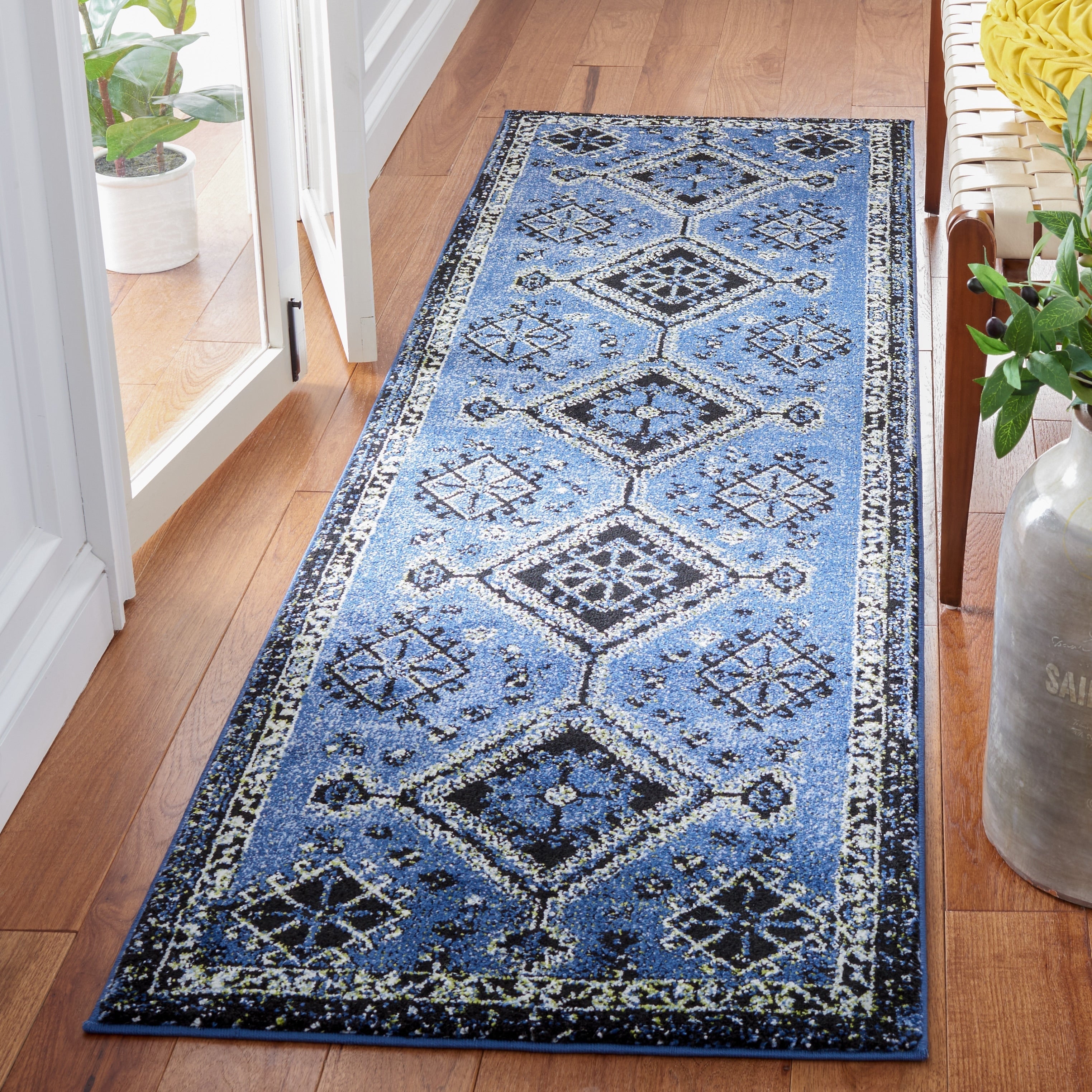 SAFAVIEH Vintage Hamadan Graine Traditional Rug