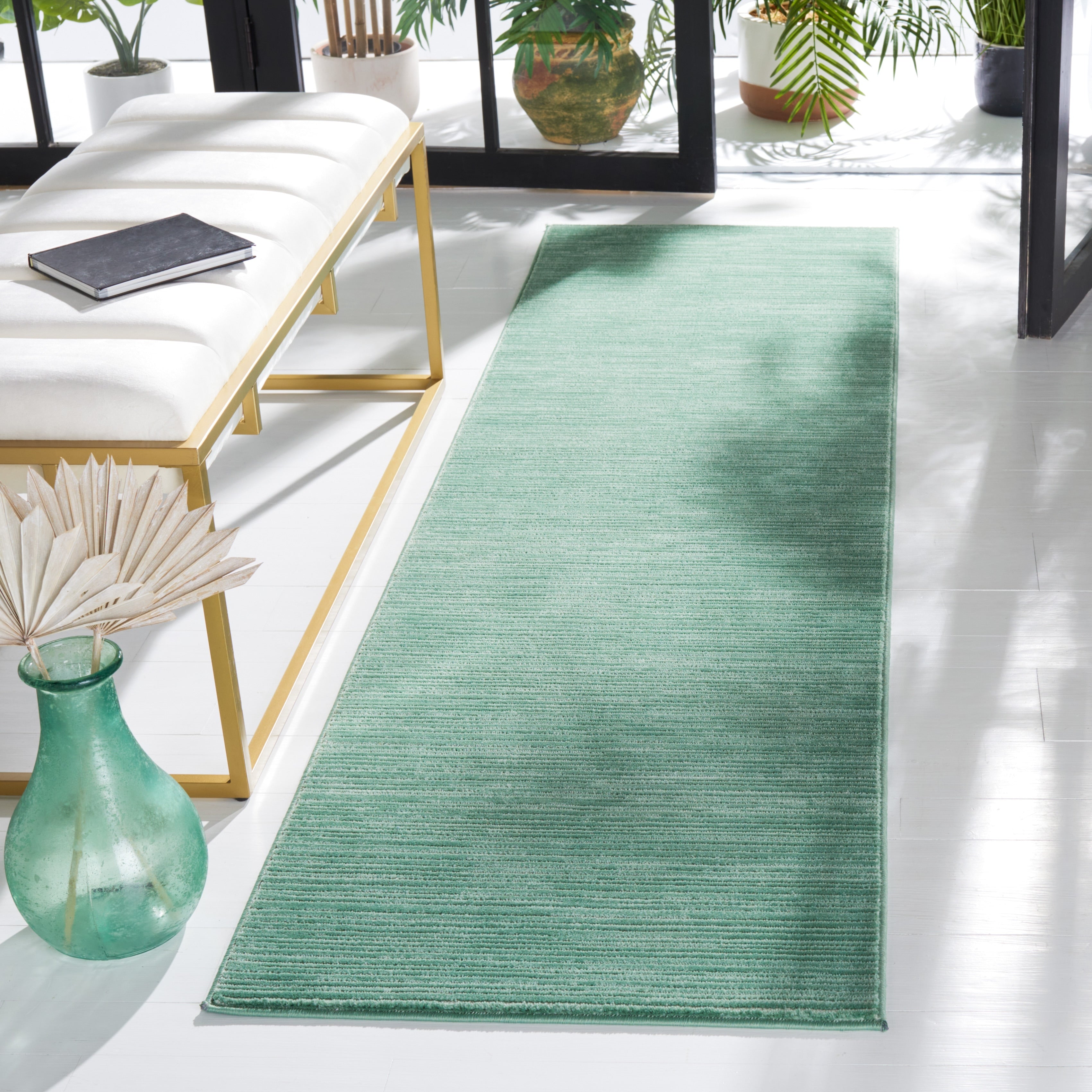 SAFAVIEH Vision Sunanda Modern Ombre Tonal Rug.