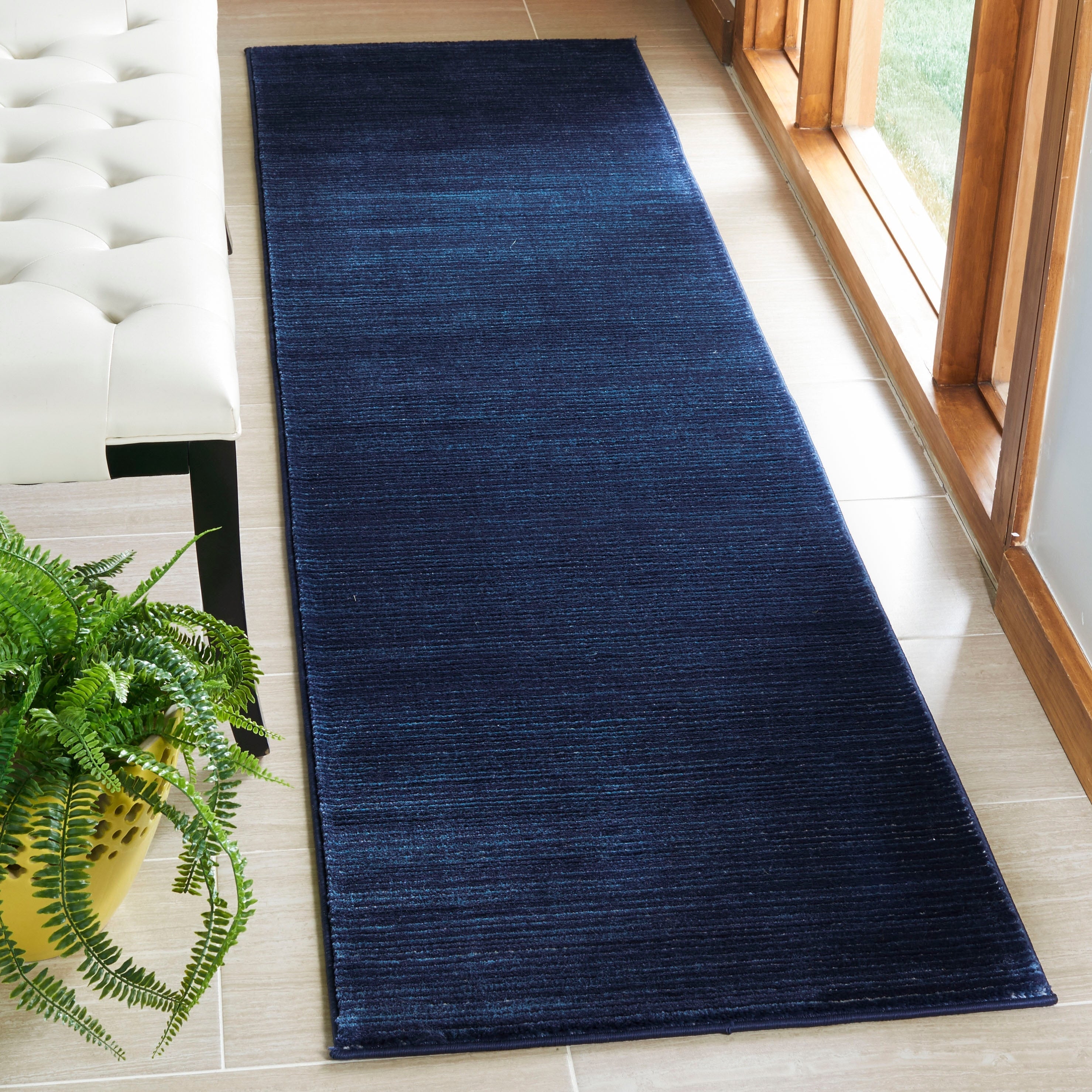 SAFAVIEH Vision Sunanda Modern Ombre Tonal Rug.