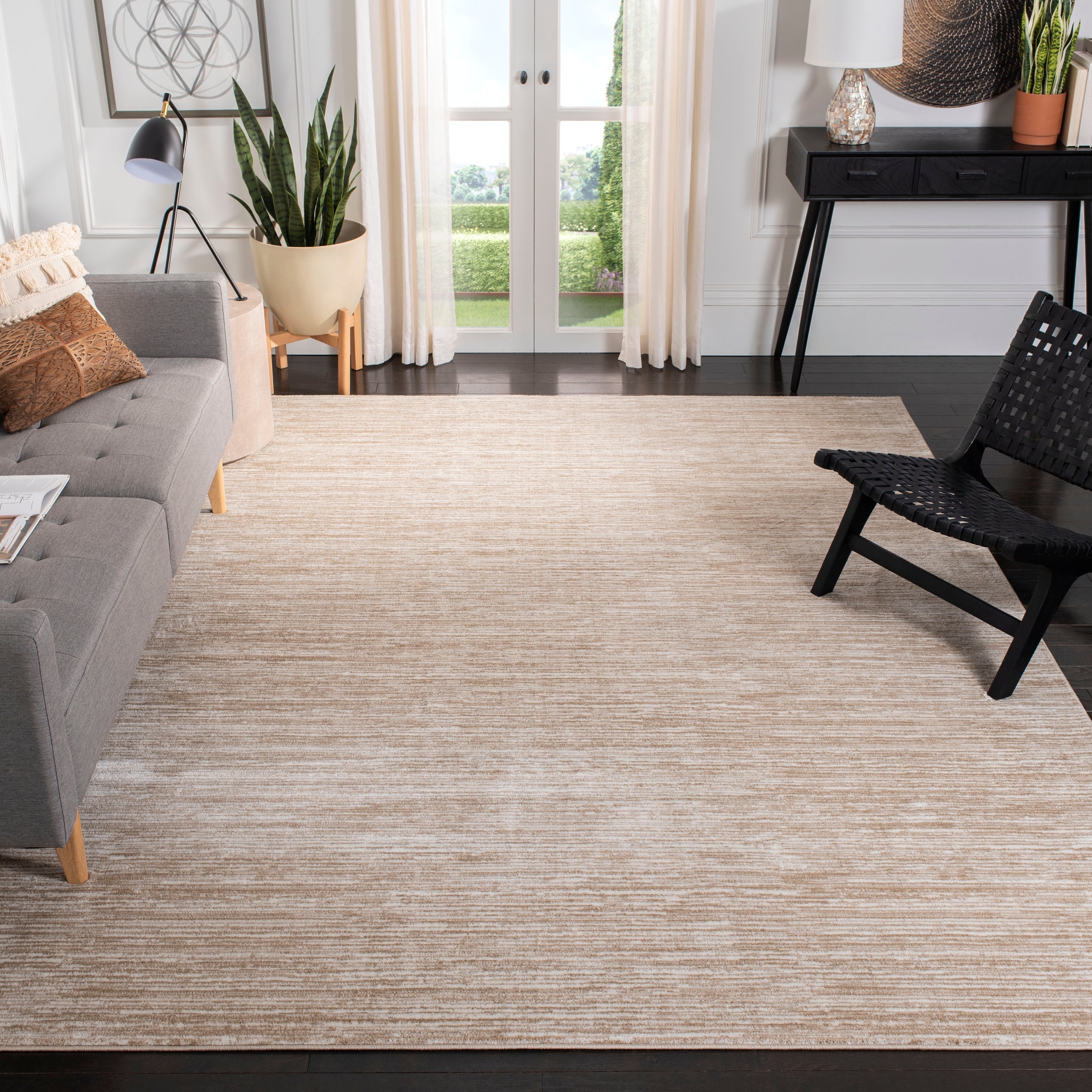 SAFAVIEH Vision Sunanda Modern Ombre Tonal Rug.