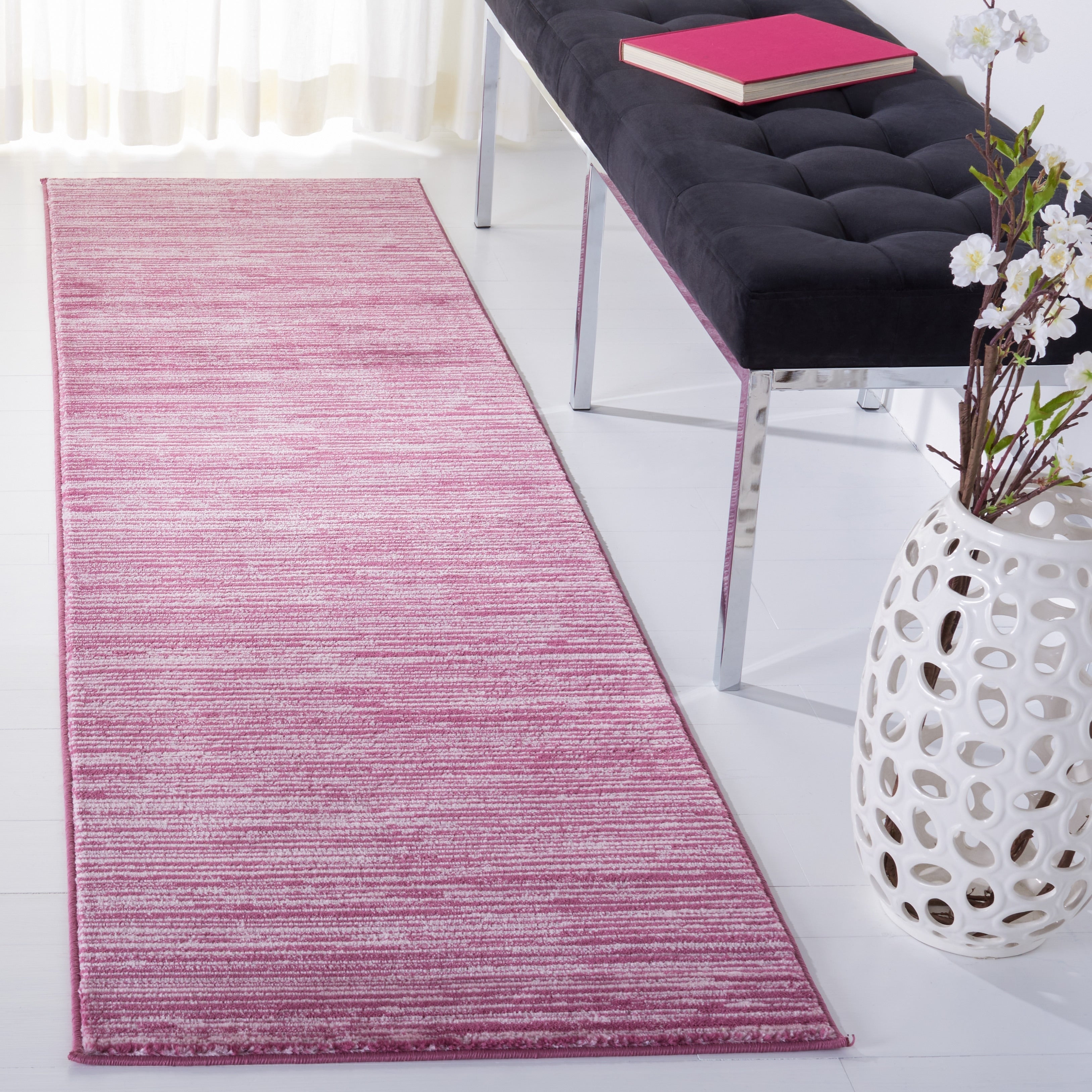 SAFAVIEH Vision Sunanda Modern Ombre Tonal Rug.