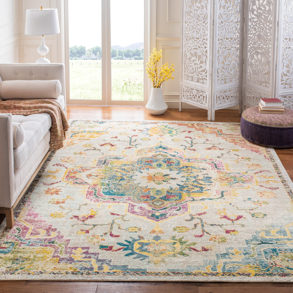 SAFAVIEH, Crystal Naimat Vintage Boho Medallion Rug