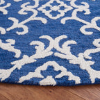 SAFAVIEH, Handmade Blossom Vesela Modern Floral Wool Rug