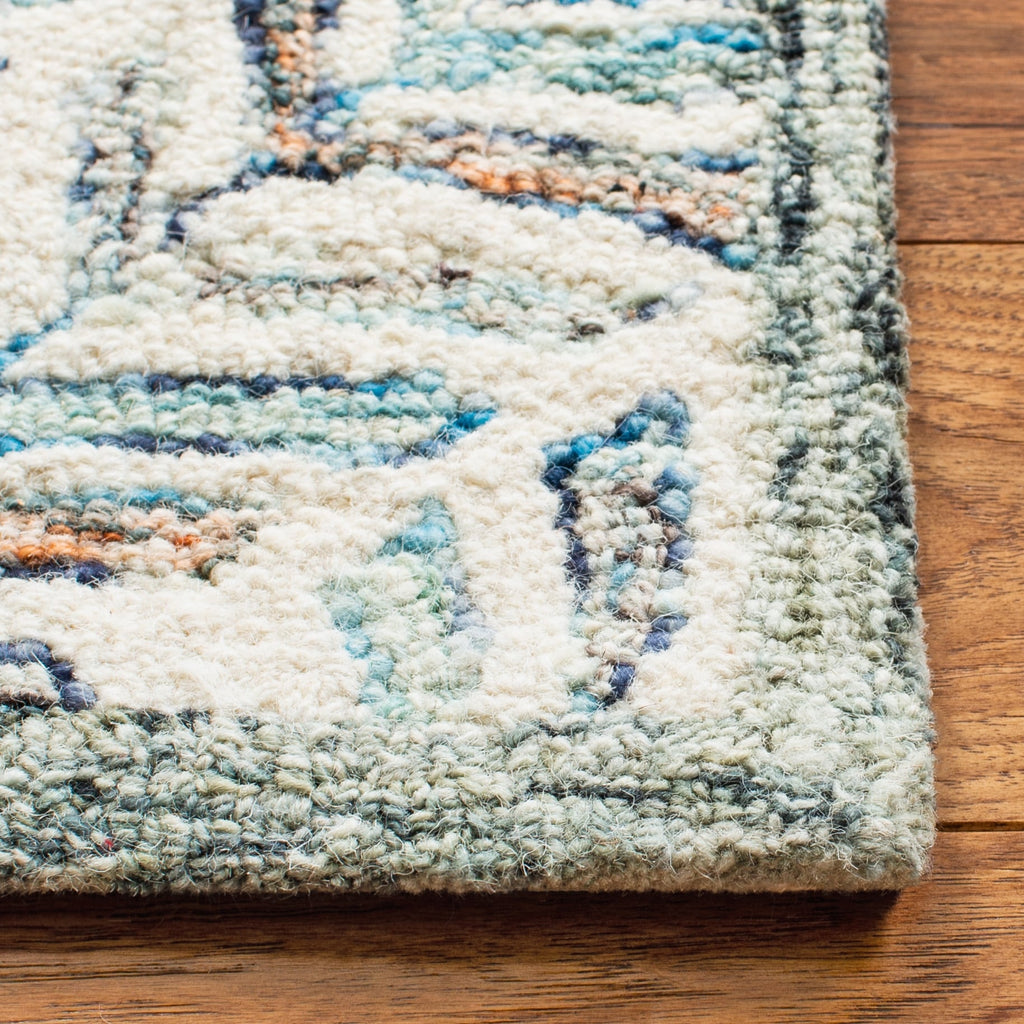 SAFAVIEH Handmade Capri Kert Wool Rug