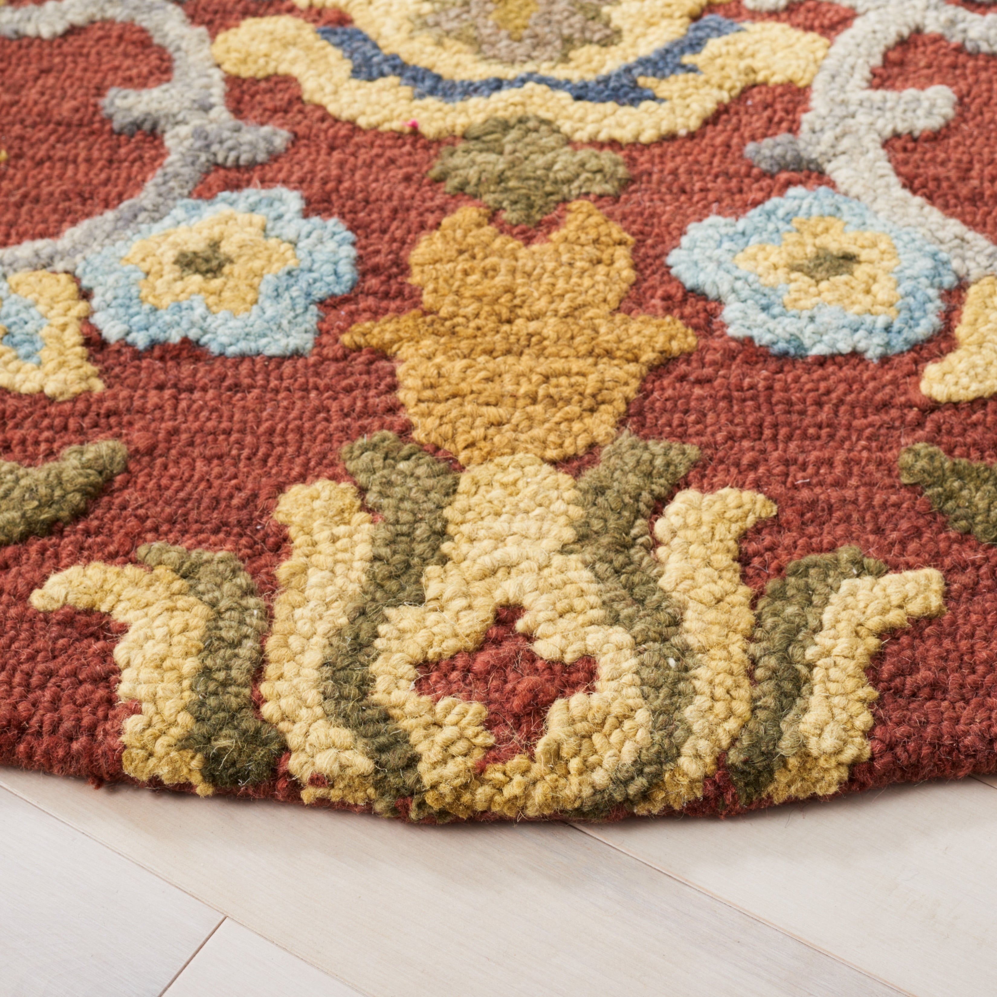 SAFAVIEH, Handmade Marietje Blossom French Country Wool Area Rug