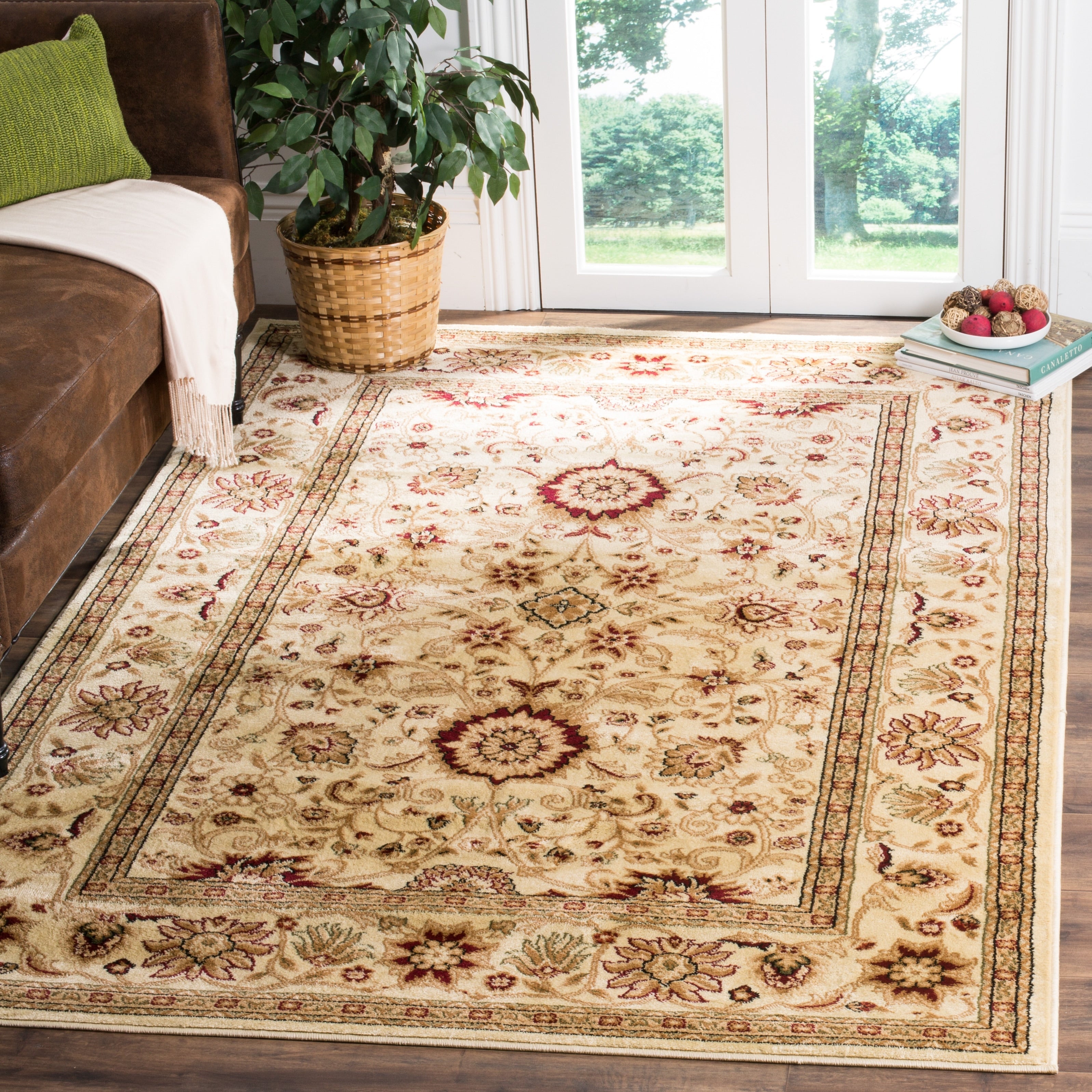 SAFAVIEH, Lyndhurst Marsha Traditional Area Rug