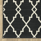 Vista Home Malta Lattice Black/ Off-White Indoor Outdoor Area Rug.