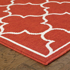 Vista Home Martinique Off-White/Brick Red Lattice Indoor/Outdoor Rug.