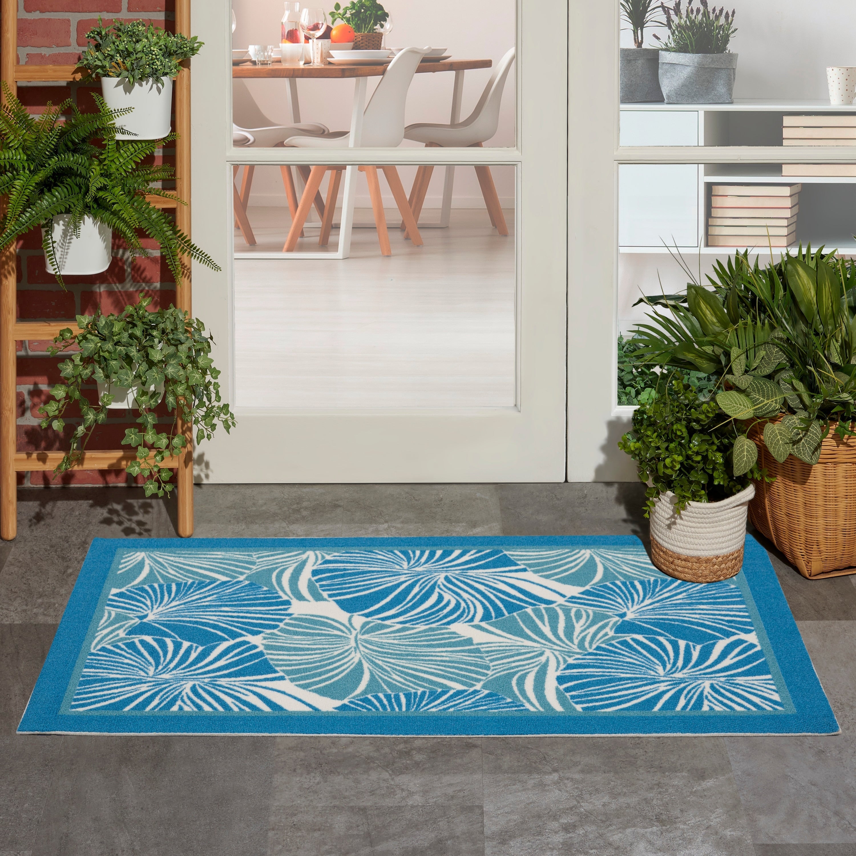 Waverly Sun N' Shade Modern Botanical Indoor/Outdoor Area Rug