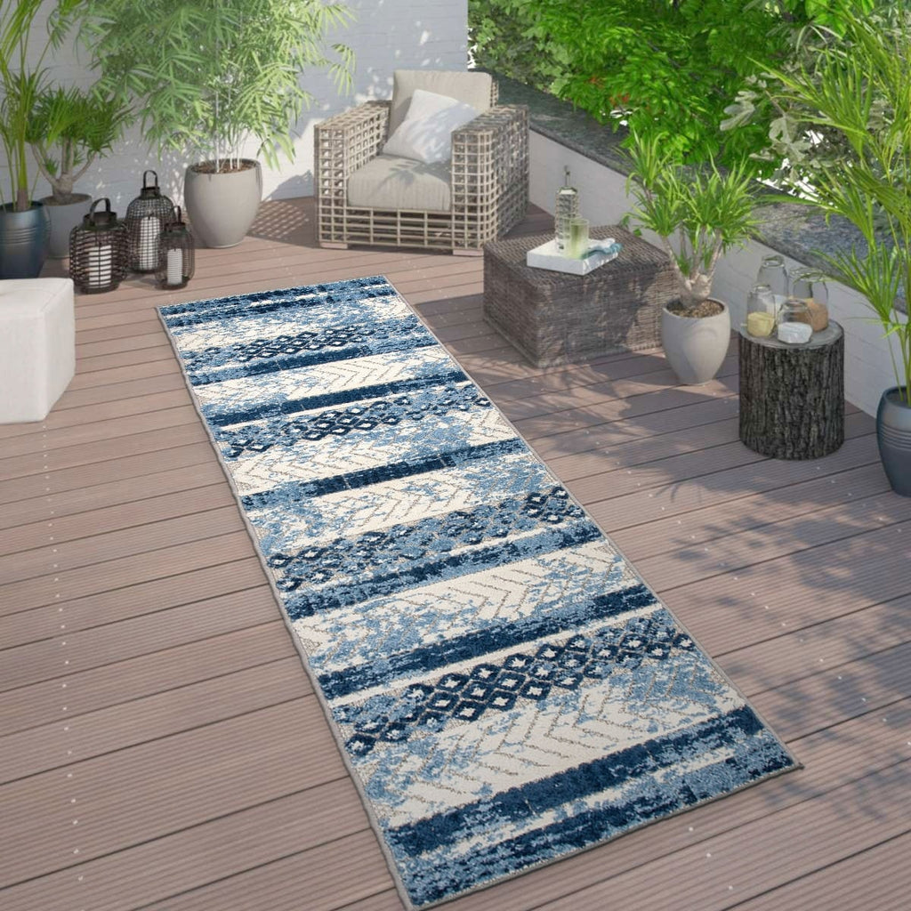 World Rug Gallery Distressed Geometric Indoor/Outdoor Area Rug